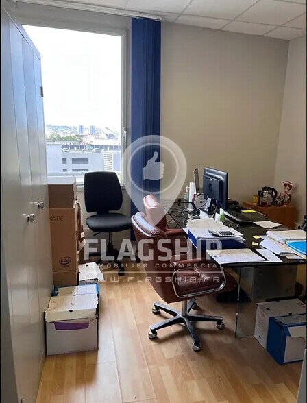 Office in Saint-Ouen-sur-Seine to rent - Interior Photo - Image 3 of 7