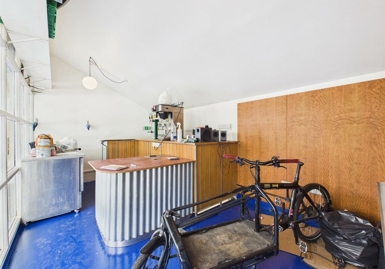256-280 Hackney Rd, London, LND E2 7SJ - Unit 262 -  - Interior Photo - Image 2 of 6