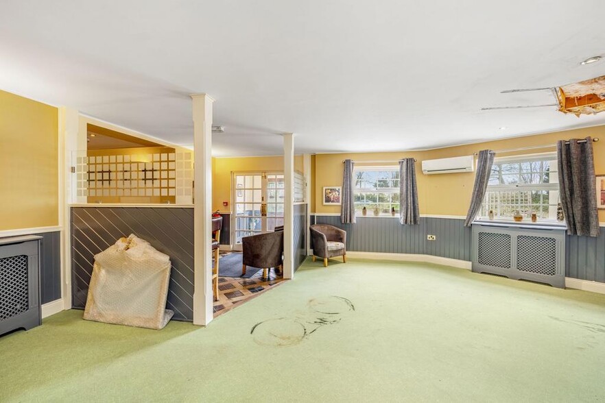 Swineshead Bridge, Swineshead for sale - Building Photo - Image 3 of 21