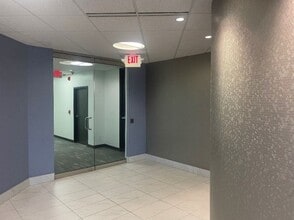 20975 Swenson Dr, Waukesha, WI to rent Interior Photo- Image 2 of 10