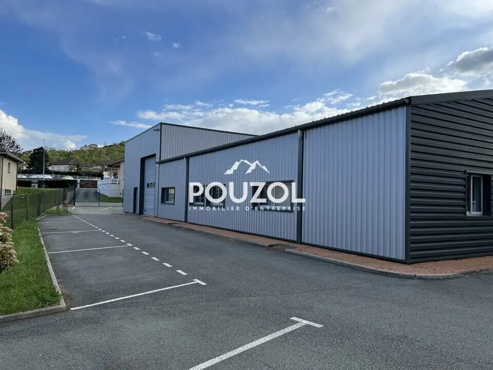 Location Bureaux 805 m² - Photo 1