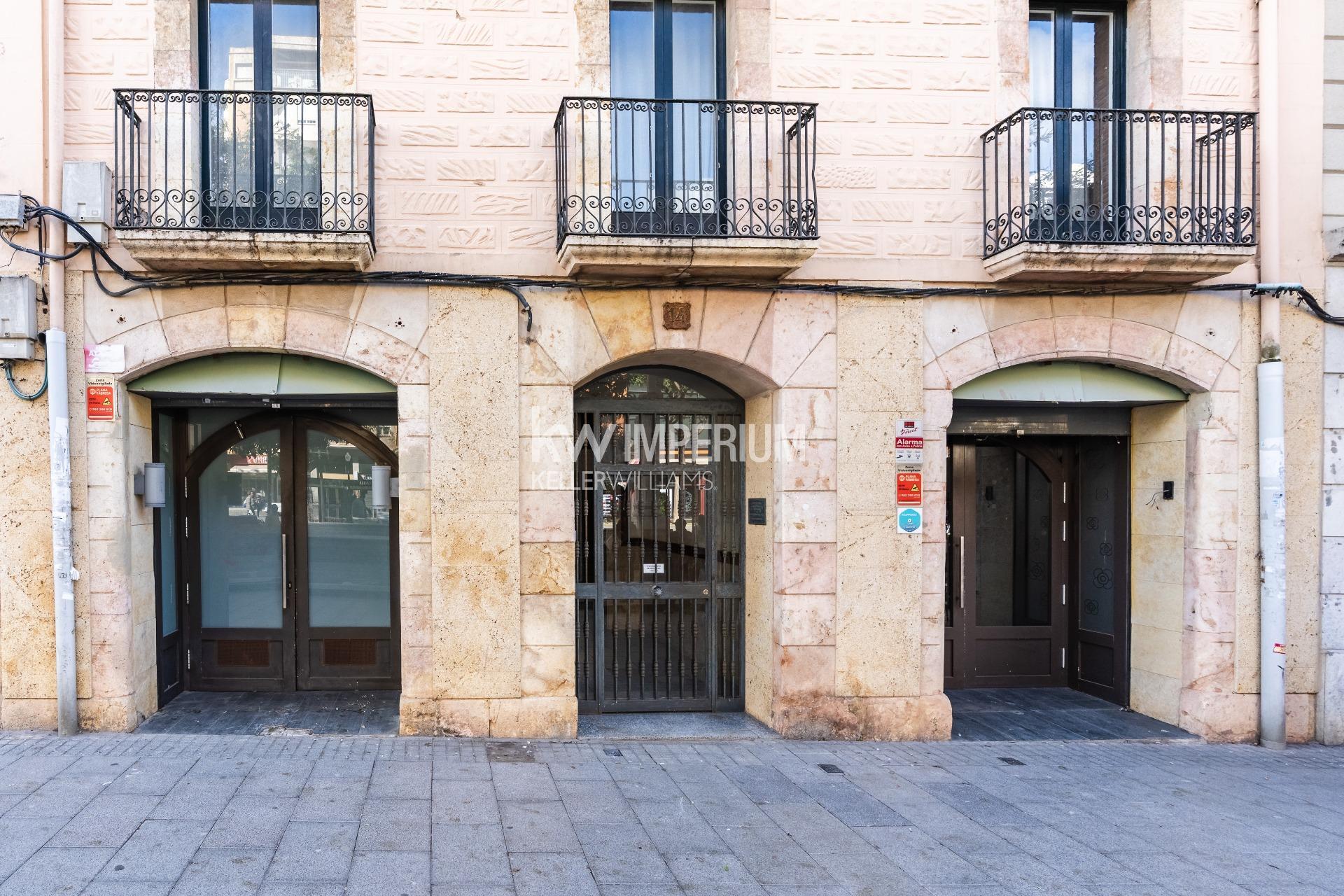 Retail in Tarragona, Tarragona to rent Interior Photo- Image 1 of 16