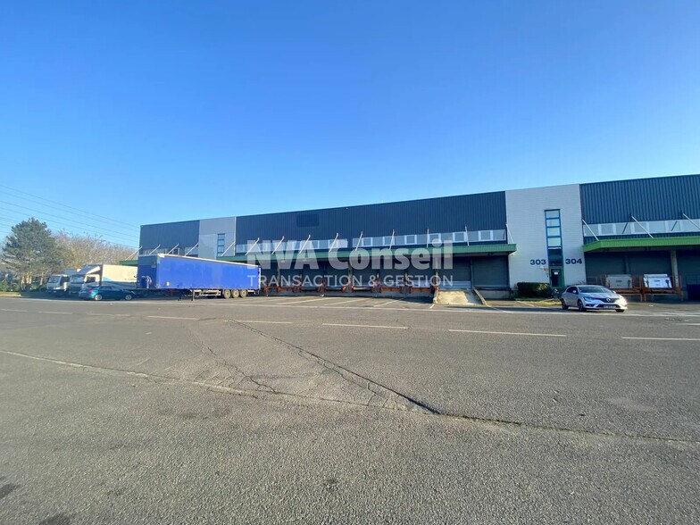 Industrial in SAINT-OUEN-L'AUMONE to rent - Building Photo - Image 2 of 9