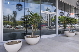 1550 Lincoln Blvd, Santa Monica, CA for rent Building Photo- Image 2 of 2