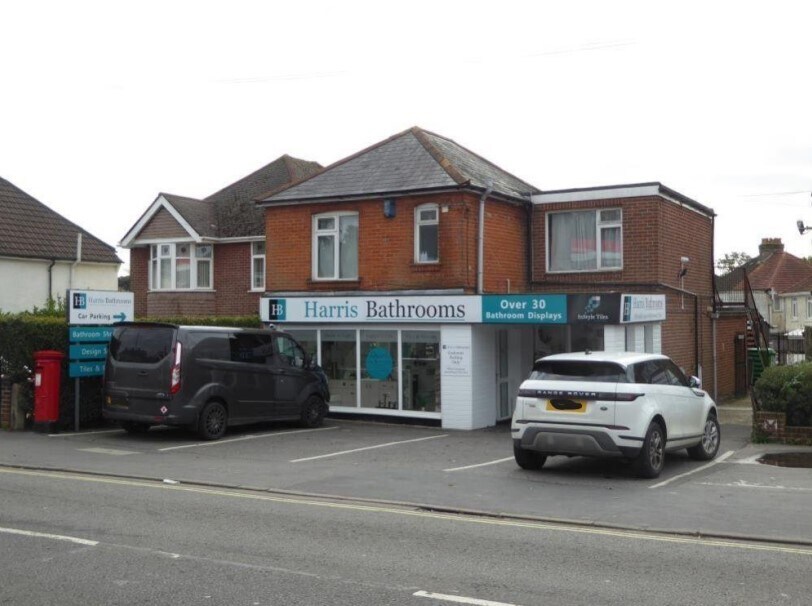 148 West End Rd, Southampton for sale Building Photo- Image 1 of 1