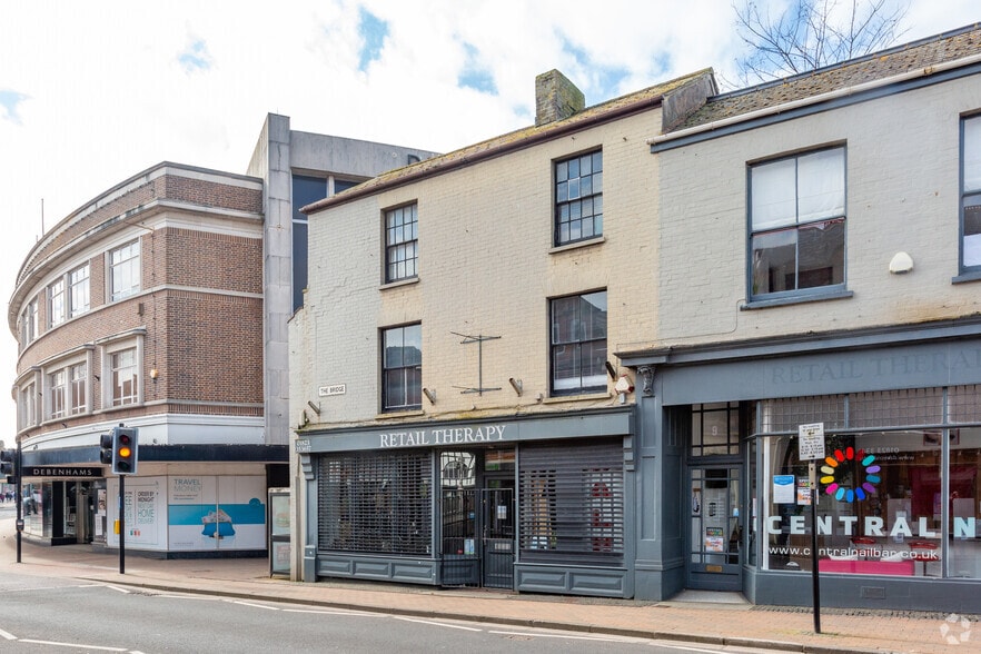 5-7 The Bridge, Taunton to rent - Building Photo - Image 2 of 3