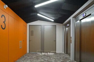 Office in Lyon to rent Interior Photo- Image 1 of 6