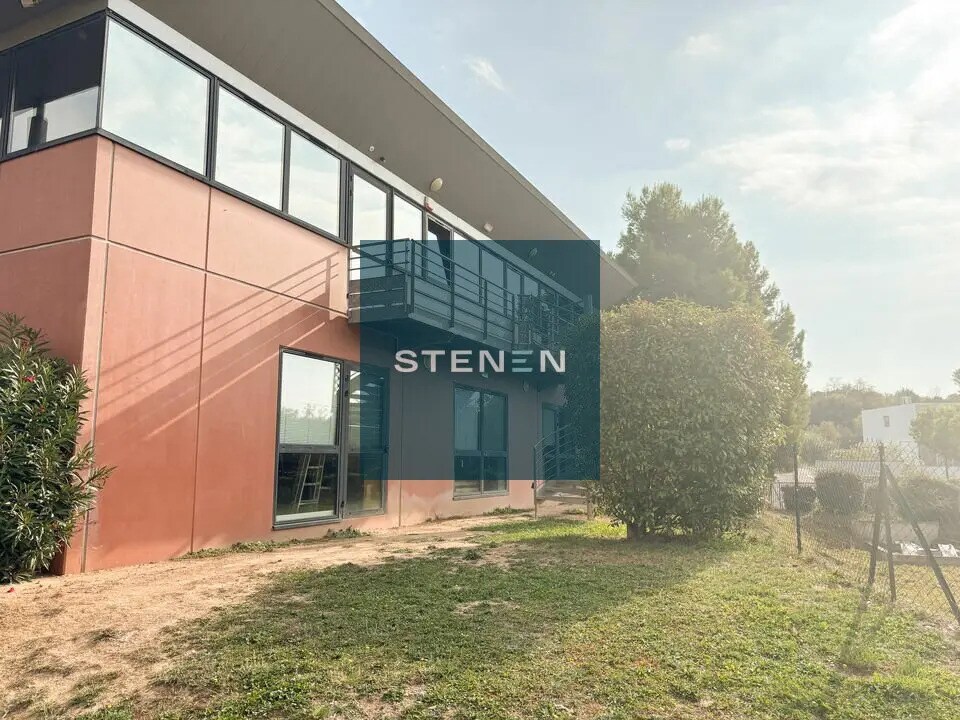Vente Bureaux 367 m² - Photo 1