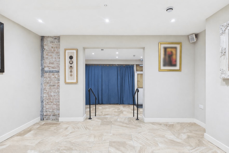 26 Wincheap, Canterbury for sale - Interior Photo - Image 2 of 14