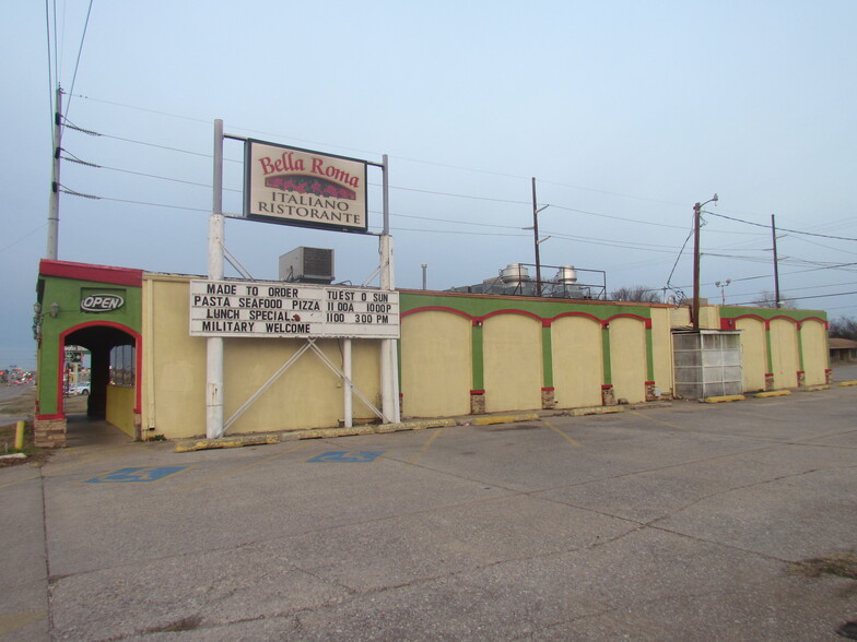 1831 NW Cache Rd, Lawton, OK for sale - Building Photo - Image 3 of 6