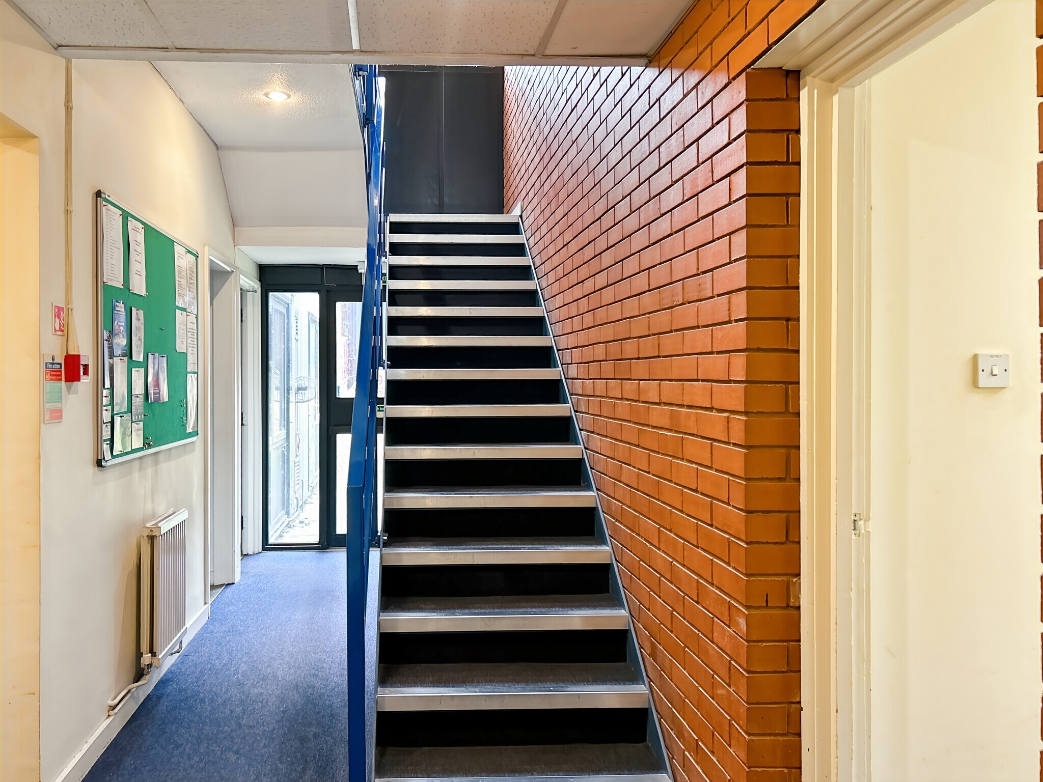 1 Edison Rd, Aylesbury to rent Interior Photo- Image 1 of 13