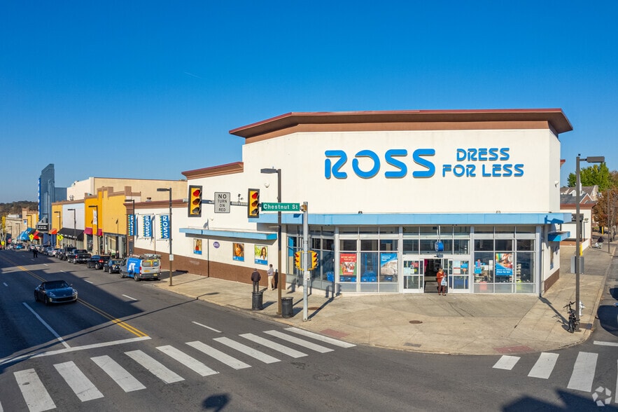 4183 S 69th St, Upper Darby, PA 19082 UK