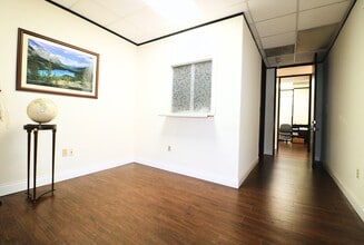 6100 Corporate Dr, Houston, TX to rent Interior Photo- Image 1 of 4