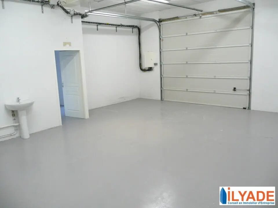 Location Bureaux 124 m² à 301 m² - Photo 1