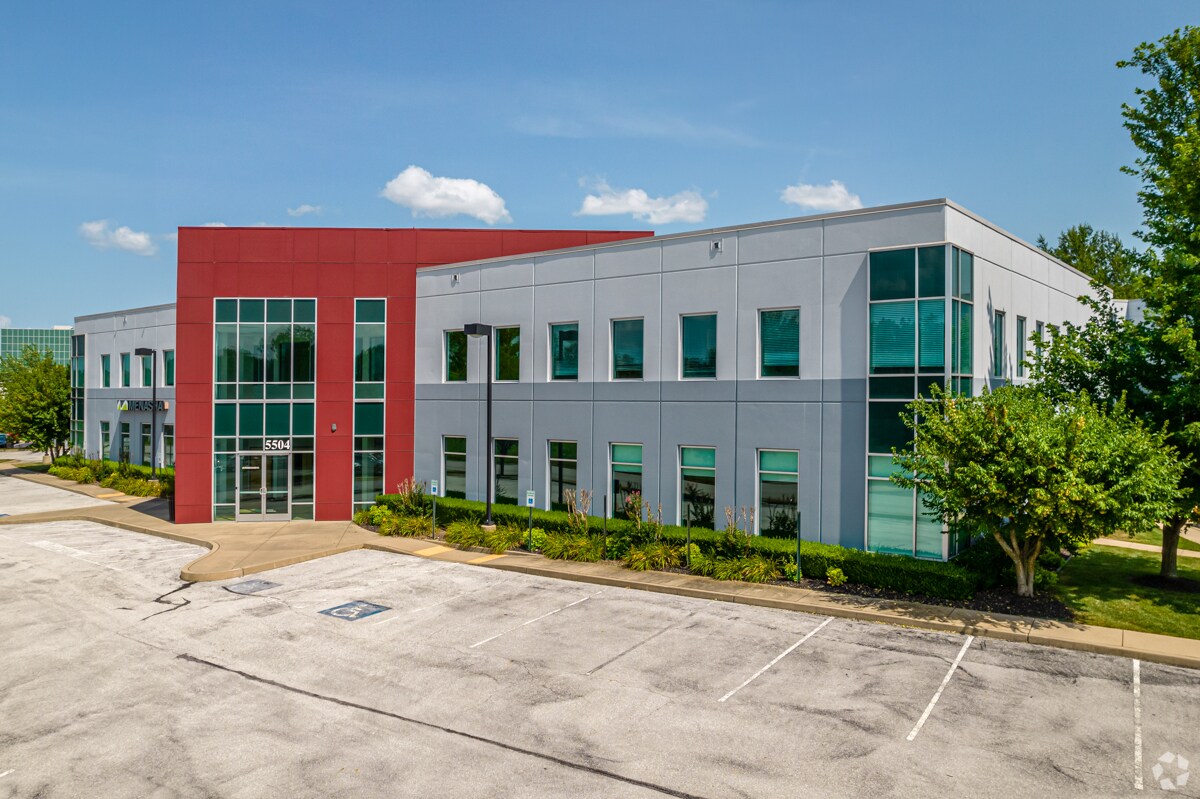 5504 Pinnacle Point Dr, Rogers, AR to rent Building Photo- Image 1 of 8