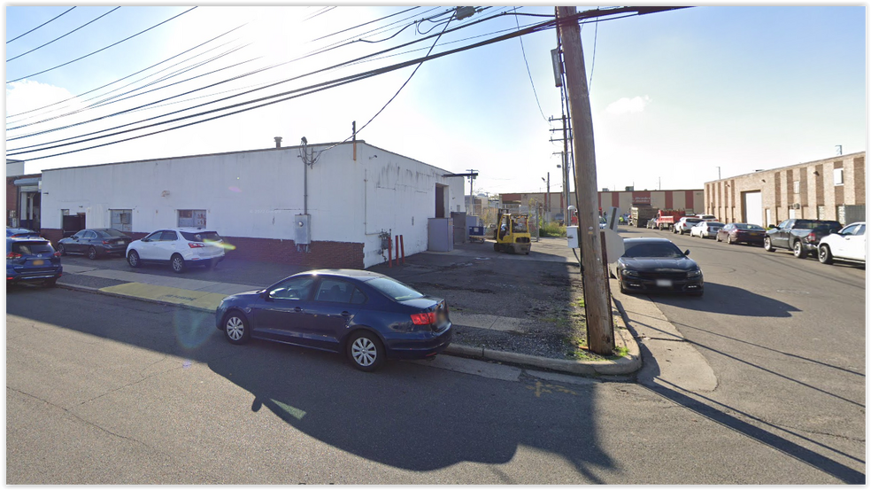 99 State St, Westbury, NY for rent - Building Photo - Image 1 of 3