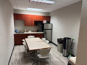 761 Koehler Ave, Ronkonkoma, NY to rent Interior Photo- Image 1 of 6