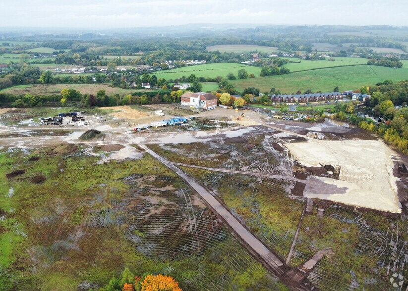 Hampstead Ln, Yalding to rent - Aerial - Image 2 of 2