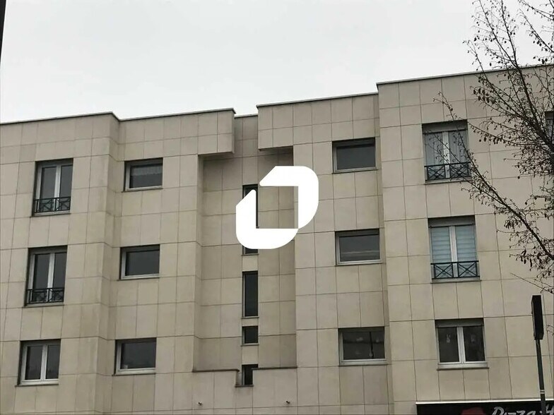 155 Rue Du Président Roosevelt, Saint-Germain-en-Laye to rent - Building Photo - Image 1 of 5