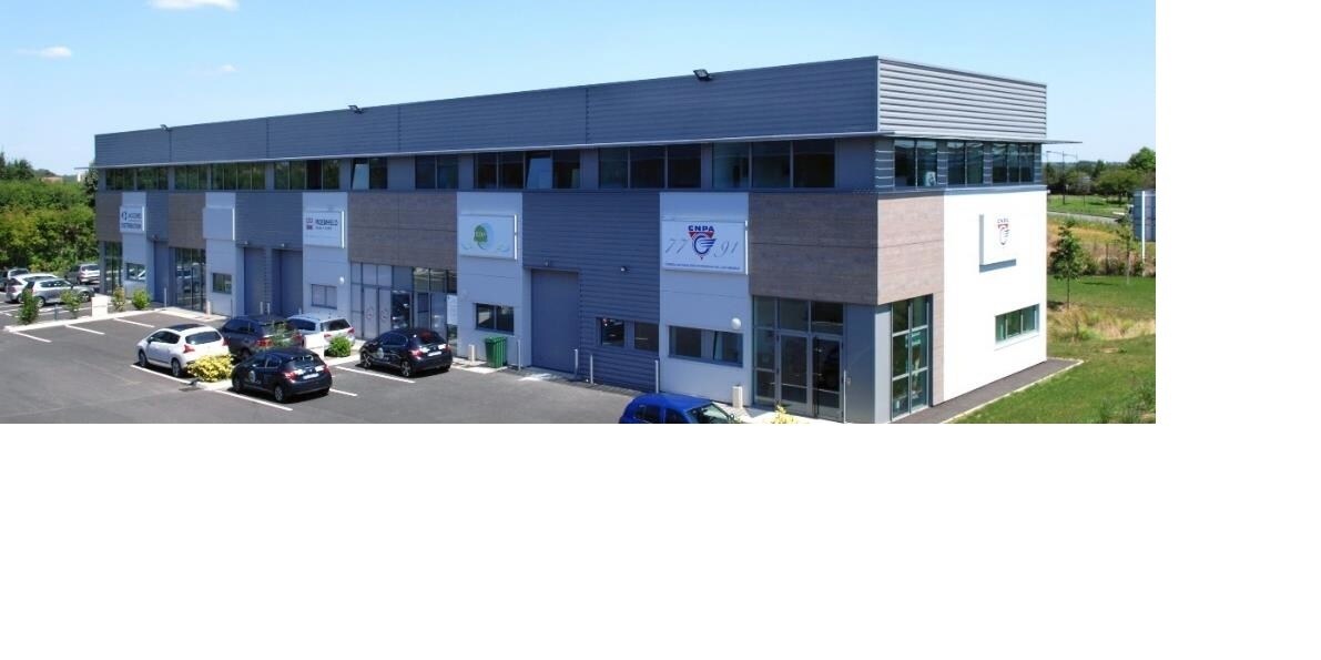 Light Industrial in Viry-Châtillon to rent Building Photo- Image 1 of 13