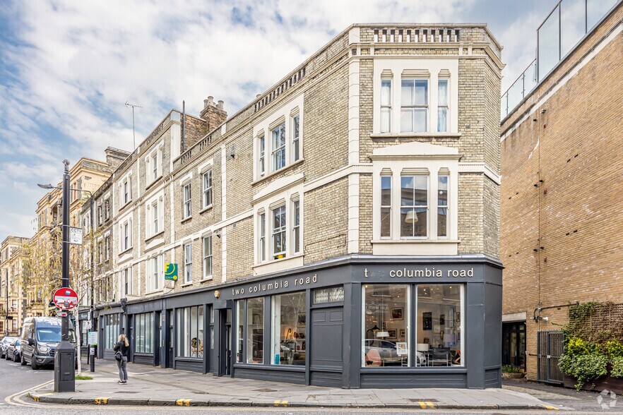 2-4 Columbia Rd, London for sale - Primary Photo - Image 1 of 1