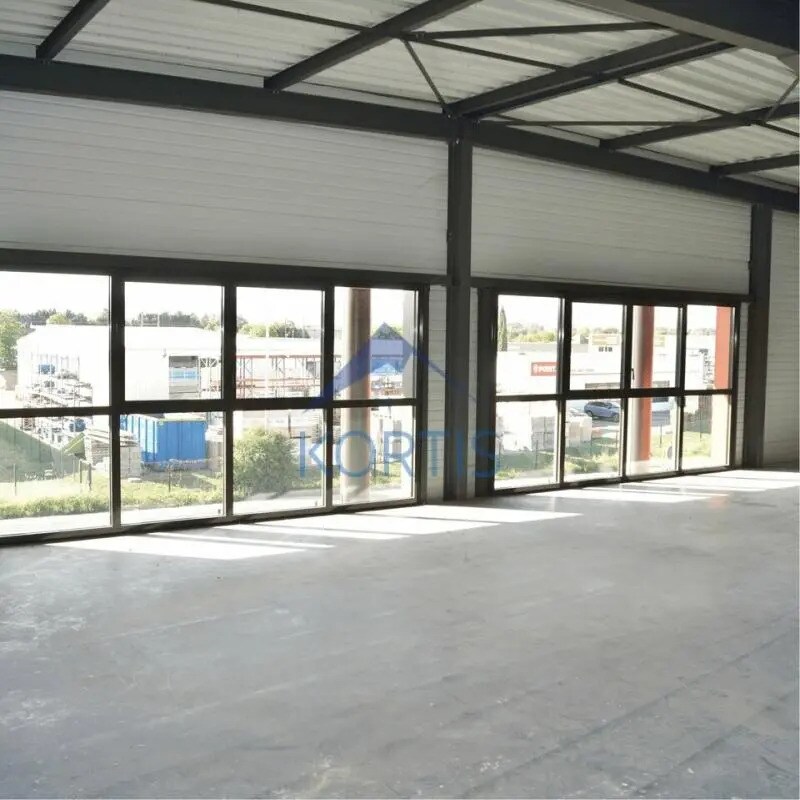 Office in Arnas to rent Building Photo- Image 1 of 4