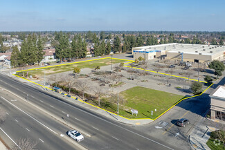 More details for 3732 W Shaw Ave, Fresno, CA - Land for Rent