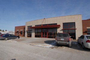 2303 Jones Blvd, Coralville, IA for rent - Primary Photo - Image 1 of 25