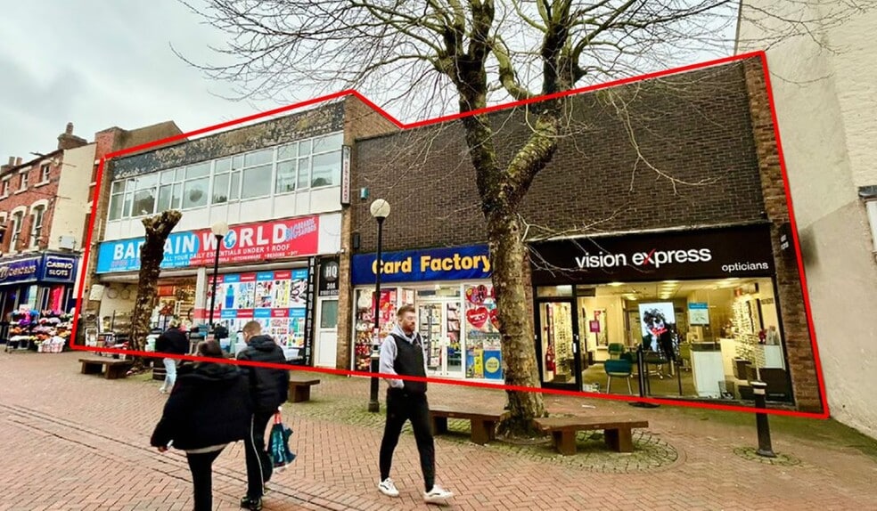 26, 28, 30 & 30a Bailey Street, Oswestry portfolio of 3 properties for sale on LoopNet.co.uk - Building Photo - Image 1 of 1