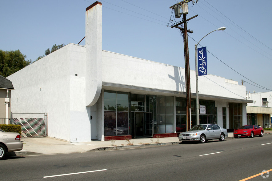 3923-3925 Long Beach Blvd, Long Beach, CA for rent - Building Photo - Image 1 of 5