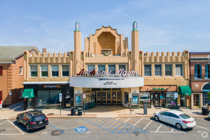 107-113 W Lancaster Ave, Wayne, PA for rent - Building Photo - Image 1 of 4