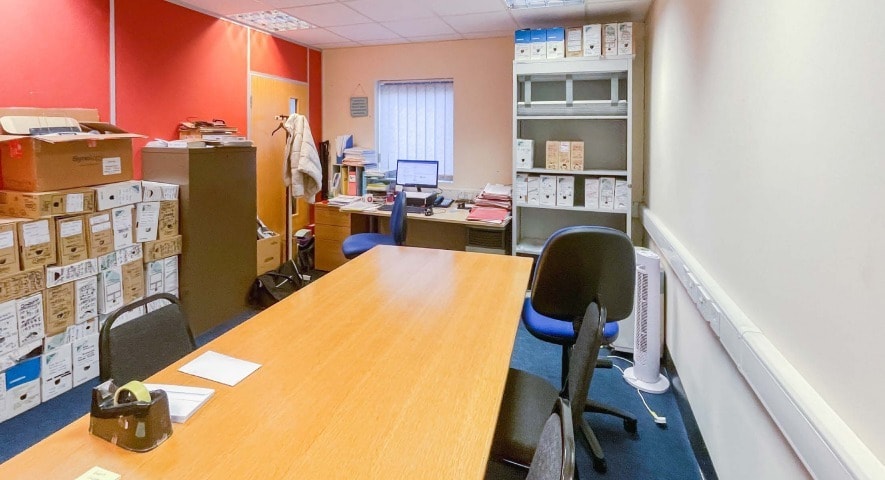 Vantage Way, Poole to rent Interior Photo- Image 1 of 3