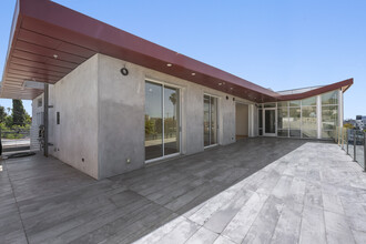 920 N Fairfax Ave, West Hollywood, CA for sale Building Photo- Image 2 of 7