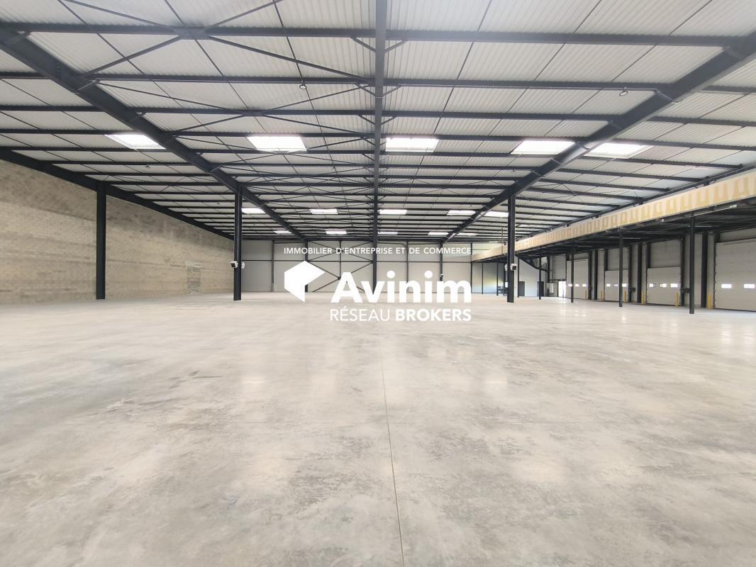Industrial in Plaisir to rent Interior Photo- Image 1 of 5