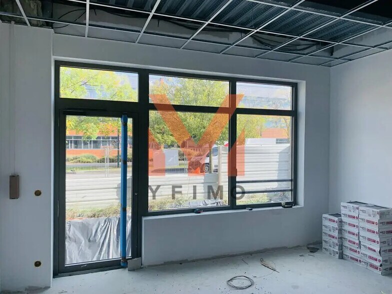 Light Industrial in Gennevilliers to rent - Interior Photo - Image 2 of 5