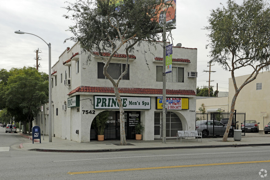 7542-7544 Santa Monica Blvd, West Hollywood, CA for sale - Primary Photo - Image 1 of 1