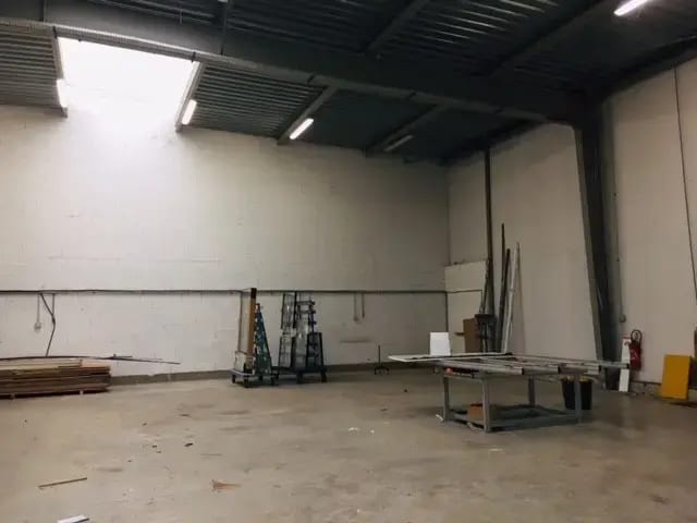 Light Industrial in Argenteuil to rent Interior Photo- Image 1 of 9