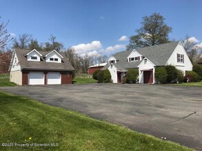 543 Hamlin Hwy, Lake Ariel, PA for sale Primary Photo- Image 1 of 1