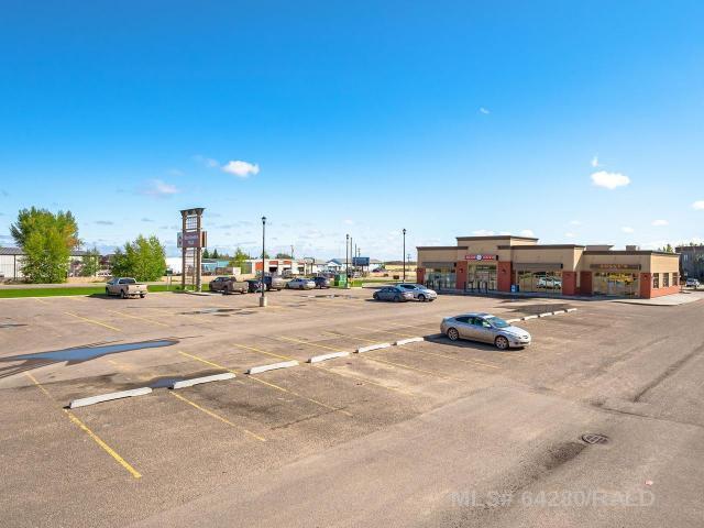 1404 50 Av, Lloydminster, AB for rent - Building Photo - Image 3 of 12