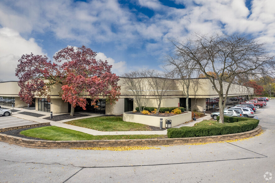 246-294 E Campus View Blvd, Columbus, OH for sale - Primary Photo - Image 1 of 1