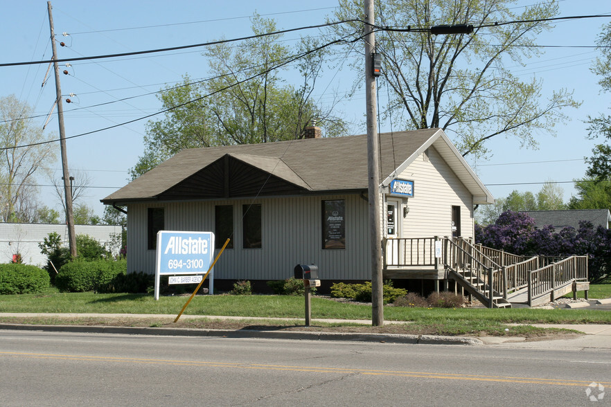 2314 Cedar St, Holt, MI for sale - Building Photo - Image 1 of 1