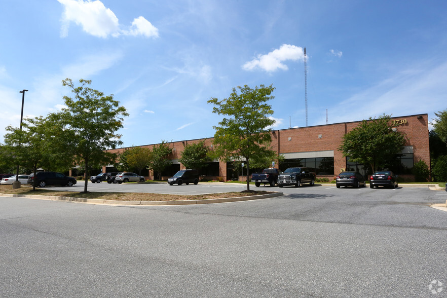 1730 Twin Springs Rd, Baltimore, MD for rent - Building Photo - Image 2 of 9