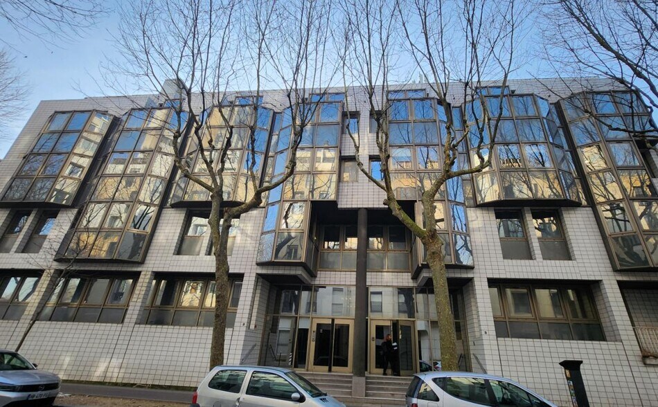 Office in Boulogne-Billancourt to rent - Building Photo - Image 1 of 6