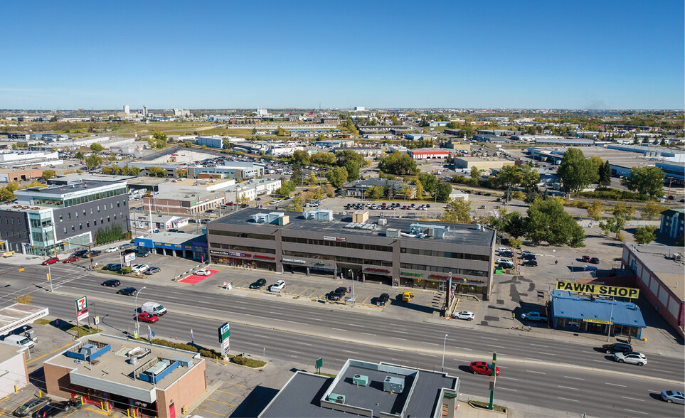 4014 Macleod Trl S, Calgary, AB for rent - Building Photo - Image 1 of 9