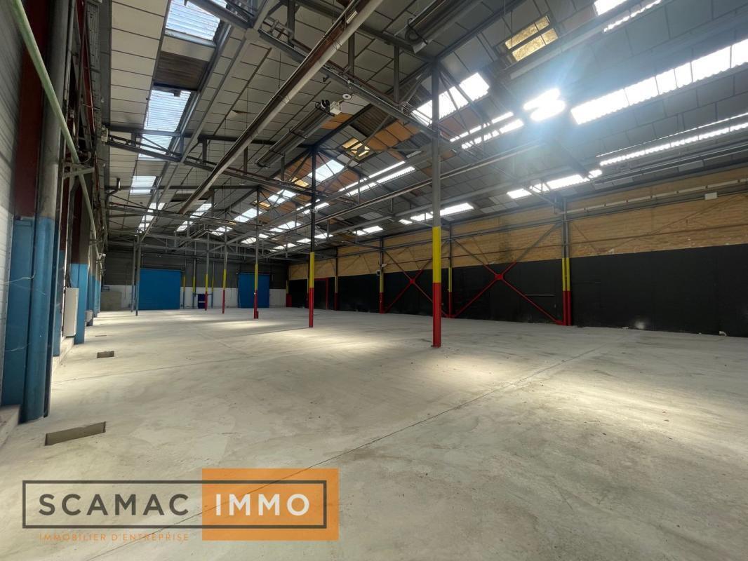 Industrial in Corbeil-Essonnes to rent Interior Photo- Image 1 of 19