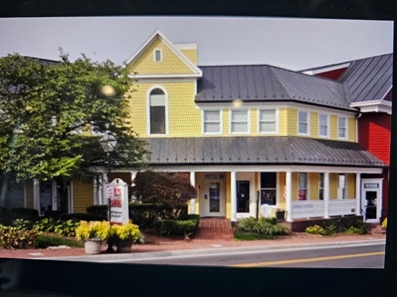 10387 Main St, Fairfax, VA to rent - Building Photo - Image 1 of 1