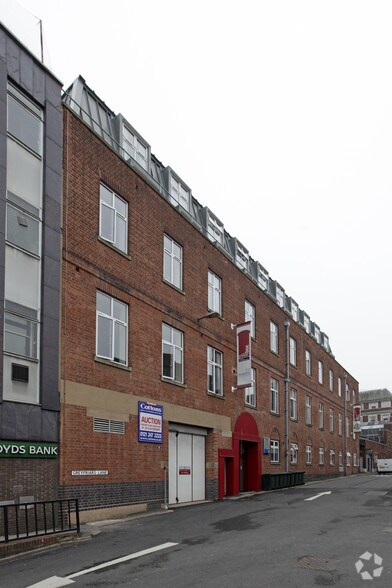 71 Hertford St, Coventry to rent - Building Photo - Image 2 of 5