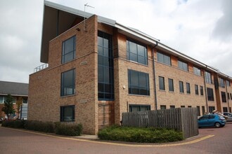 Opal Dr, Milton Keynes to rent Building Photo- Image 2 of 2