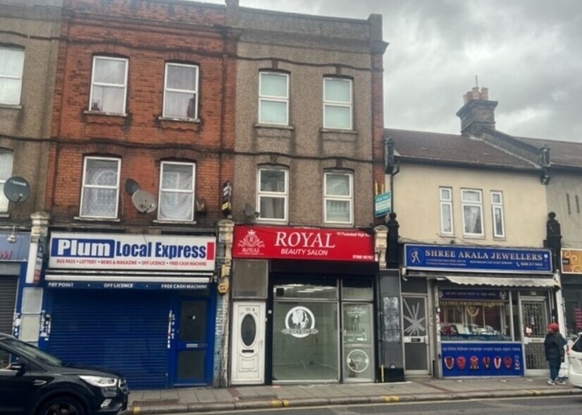 111 Plumstead High St, London, SE18 1SE UK