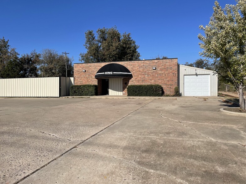 1817 Linwood Blvd, Oklahoma City, OK for rent - Building Photo - Image 2 of 13